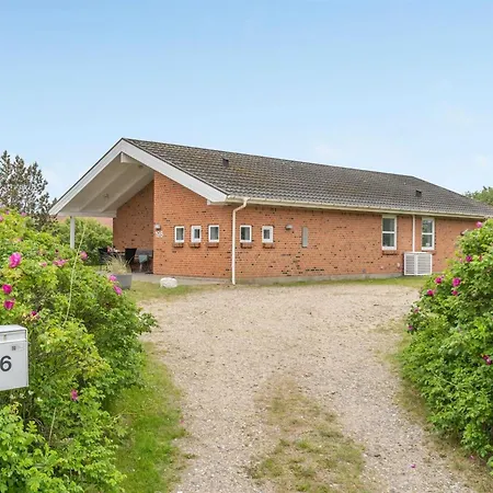 Holiday home Solina - 500m From The Sea By Interhome Lakolk